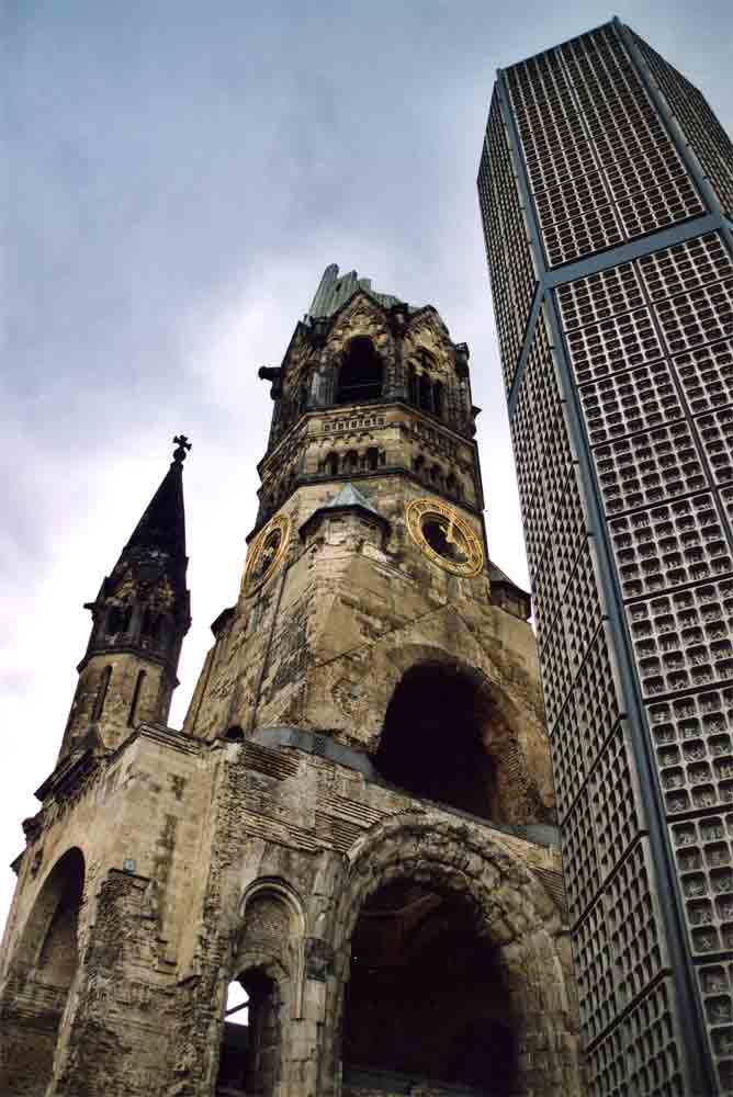 10 - Alemania - Berlin - iglesia conmemorativa Kaiser Guillermo